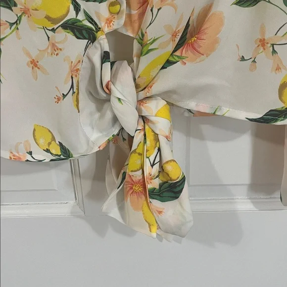 Lemon print blouse - Picture 5 of 8